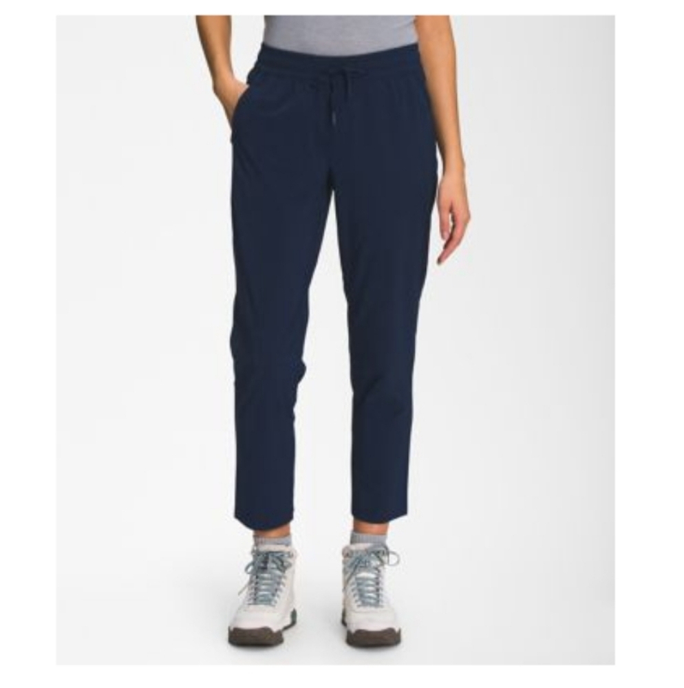 The North Face Never Stop Wearing Ankle Pants in Navy Size Small